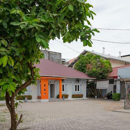 Hotel RedDoorz Syariah @ Panglima Polem Aceh Banda Aceh Exterior foto